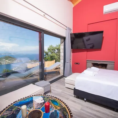 Lefkas Luxury Villa