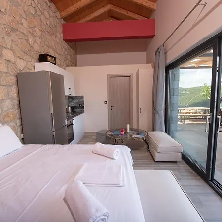 Lefkas Luxury
