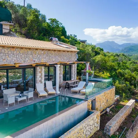 Lefkas Luxury Villa *