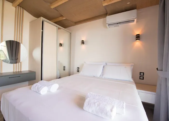 Lefkas Luxury Villa