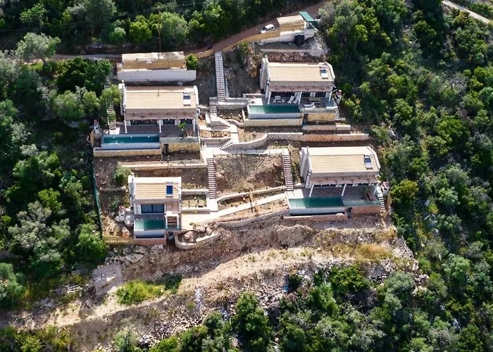 Lefkas Luxury Sivota