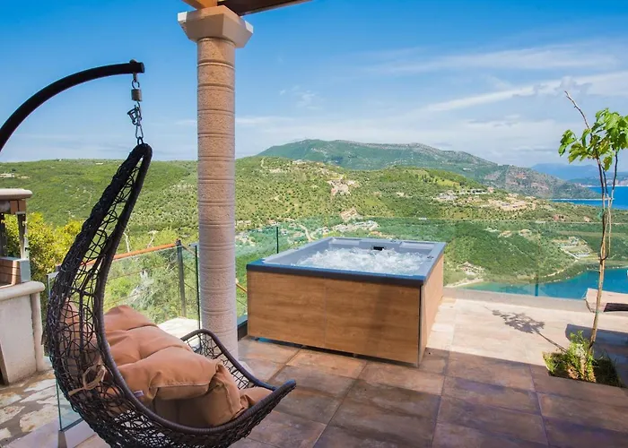 Lefkas Luxury Villa *