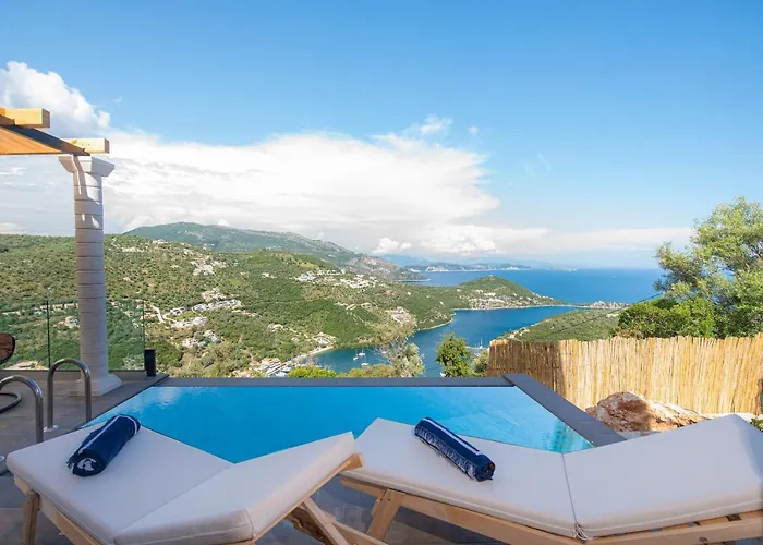 Lefkas Luxury Villa *