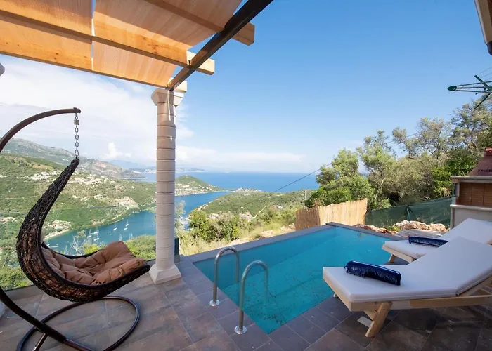 Lefkas Luxury