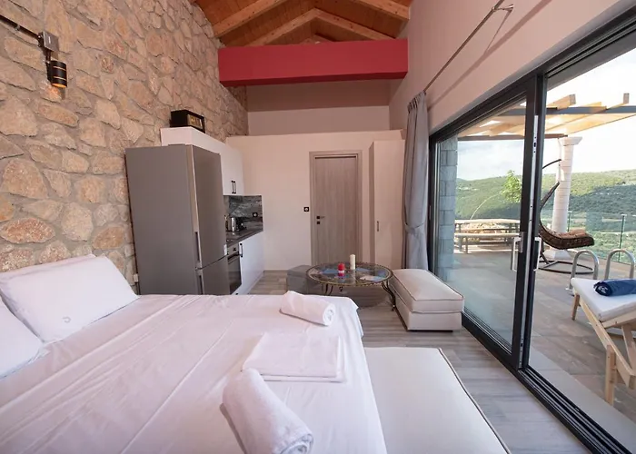 Lefkas Luxury