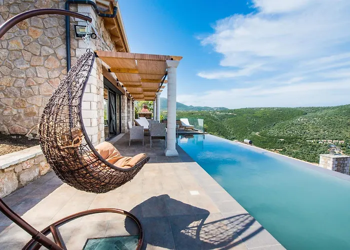 Lefkas Luxury