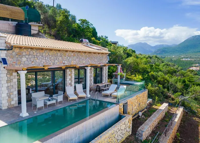 Lefkas Luxury Villa *
